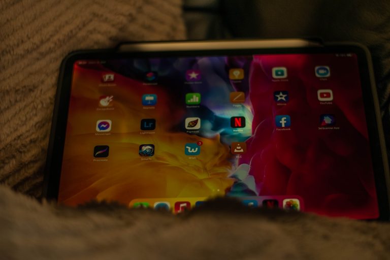 Netflix pierde 200 mil suscriptores y acusa el uso compartido de cuentas