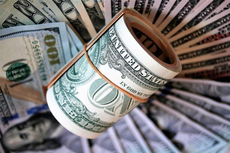 Buenas nuevas para el dólar e inmobiliarias en Chile