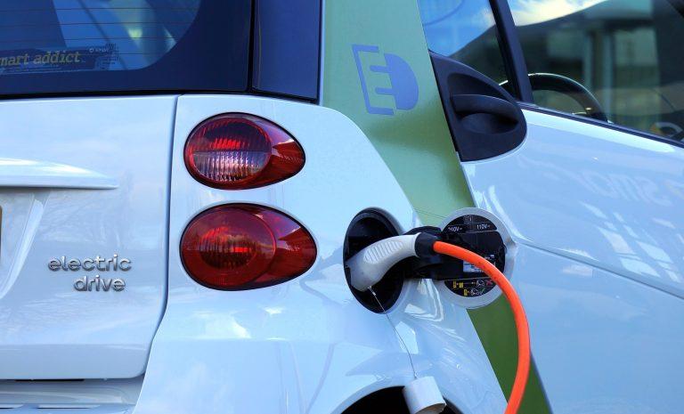 Electromovilidad y electrolineras, desafíos para startups y empresas en Chile 