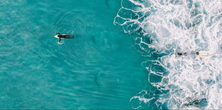 ‘Mentalidad de surfista’ para enfrentar los negocios y la vida