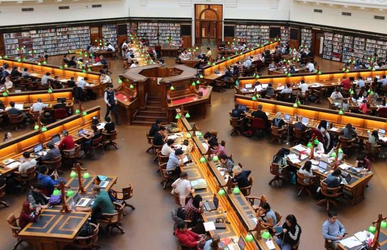 Estudiar emprendimiento en las mejores escuelas y programas de posgrados 2024